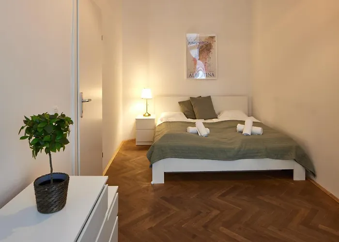 Beautiful Restored - Close To Metro - Ii * Βιέννη