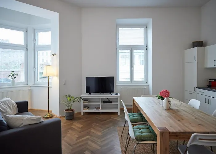 Διαμέρισμα Beautiful Restored - Close To Metro - Ii