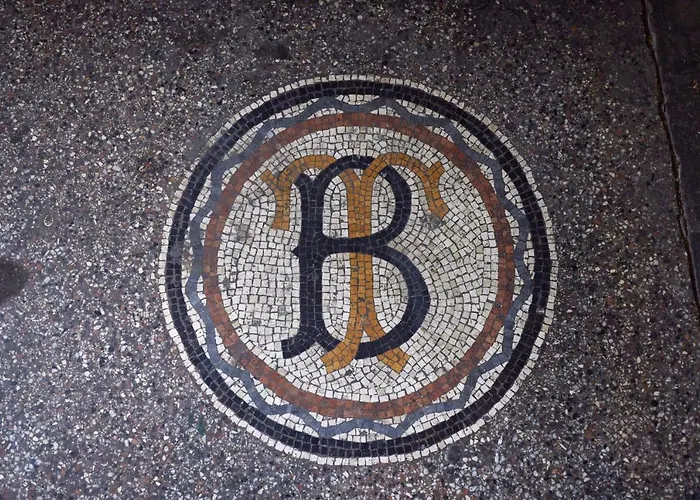 Beautiful Restored - Close To Metro - Ii Διαμέρισμα