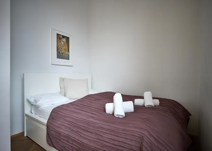 Beautiful Restored - Close To Metro - Ii Διαμέρισμα *